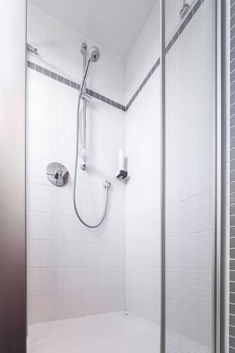 Bathroom 4, Hotel Conti, Olomouc