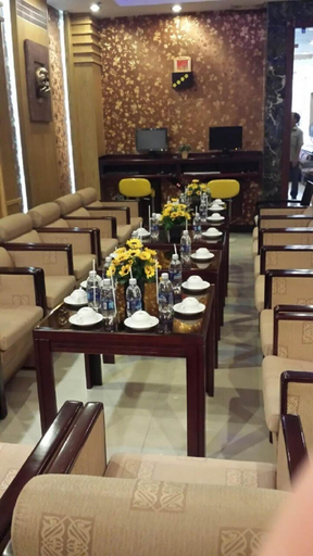 Food & Drinks, Hoang Vinh Hotel, District 3