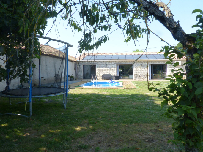 Exterior & Views 2, Gite Sud Deux Sèvres, Deux-Sèvres