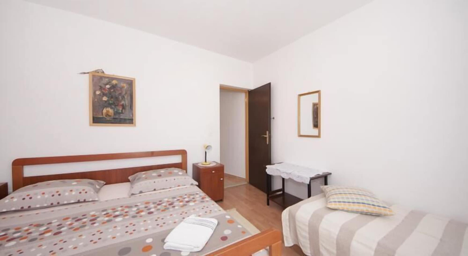 Bedroom 3, Apartments Mira Splitska, Supetar