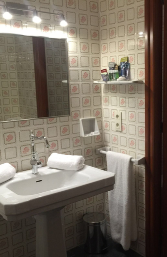 Bathroom 4, Hotel Boutique Mar d'Amunt, Girona