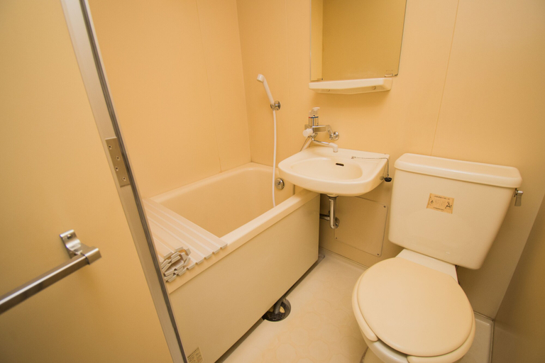 Bathroom, Imperial Semba 602, Osaka