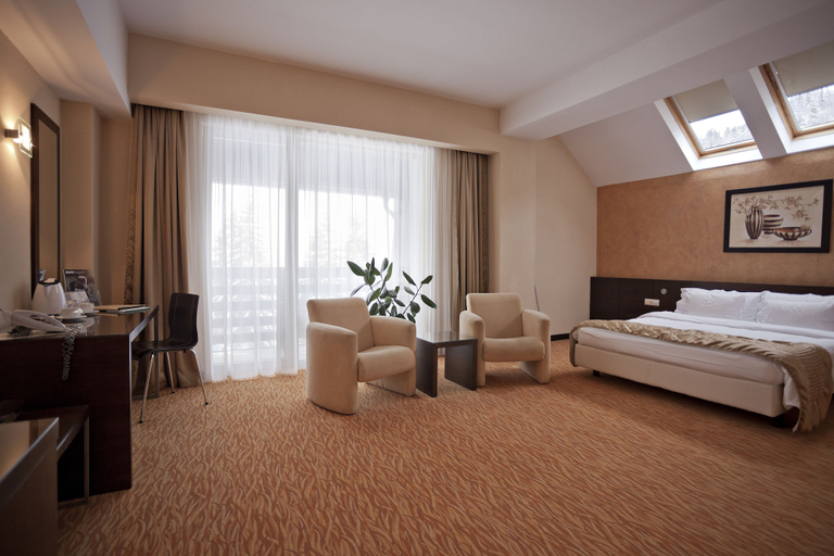Bedroom 3, Hotel Clermont, Covasna