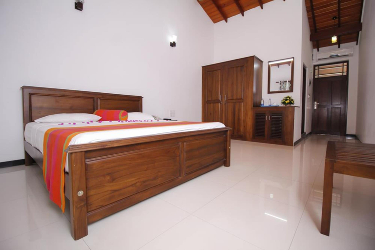 Bedroom 4, Rockery Villa, Bentota