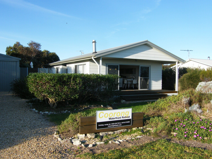 Exterior & Views 2, Coorong Waterfront Retreat, The Coorong