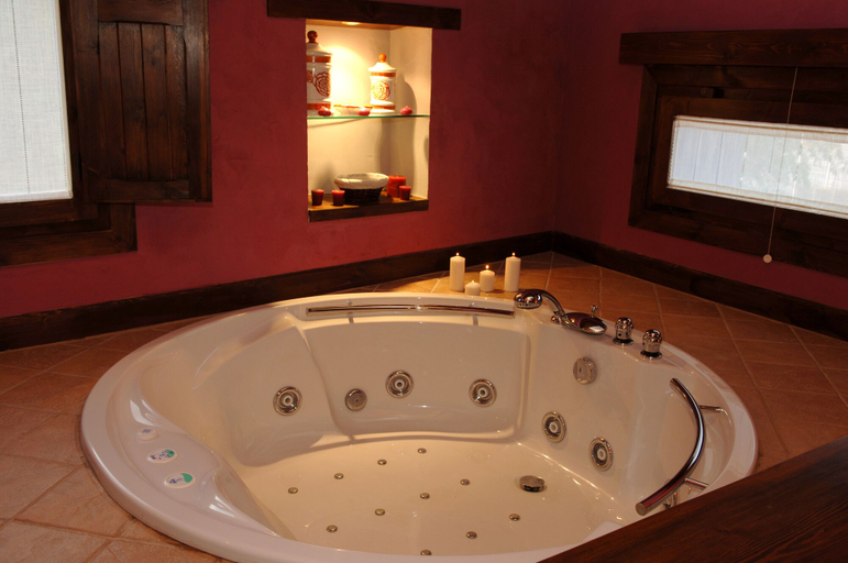 Bathroom 3, La Carretería, Teruel