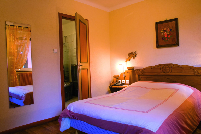 Bedroom 4, Hotel du Donon, Bas-Rhin