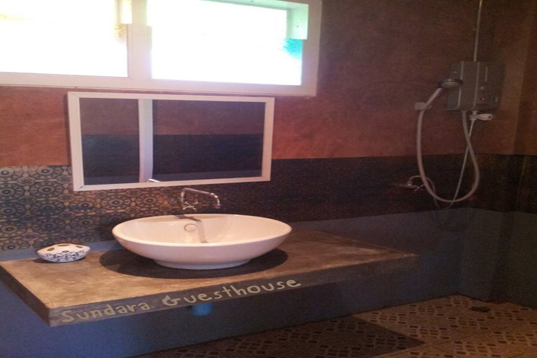 Bathroom 4, Sundara Guesthouse, Muang Nan
