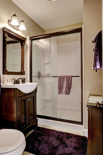 Bathroom 3, Barrister's Bed & Breakfast, Seneca