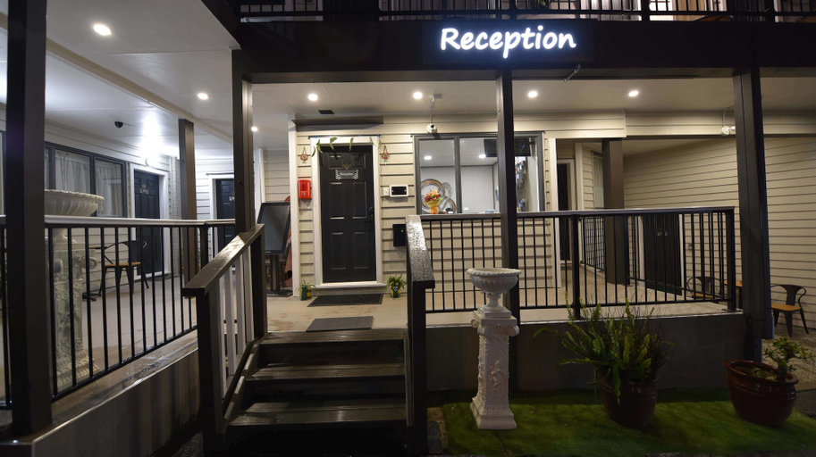 Exterior & Views 2, Regal Residency, Waitakere