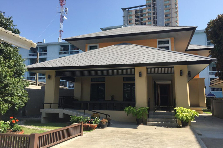 Sukhumvit 50 Garden Home, Khlong Toey
