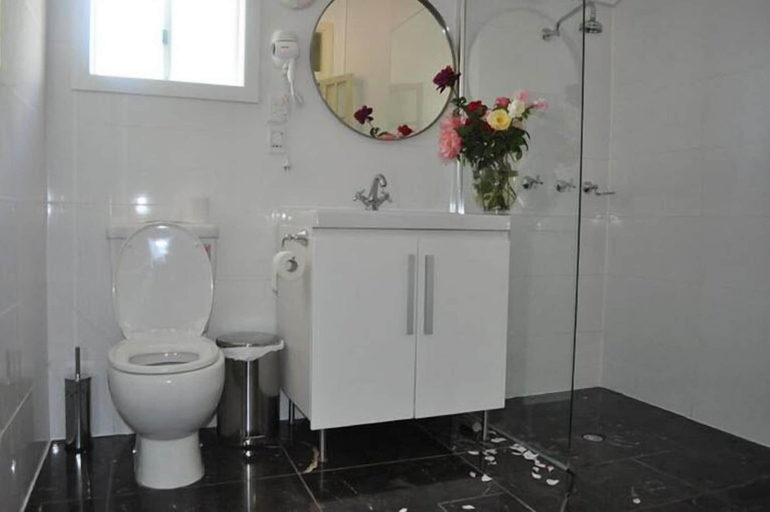 Bathroom 3, Club Boutique Hotel Cunnamulla, Paroo