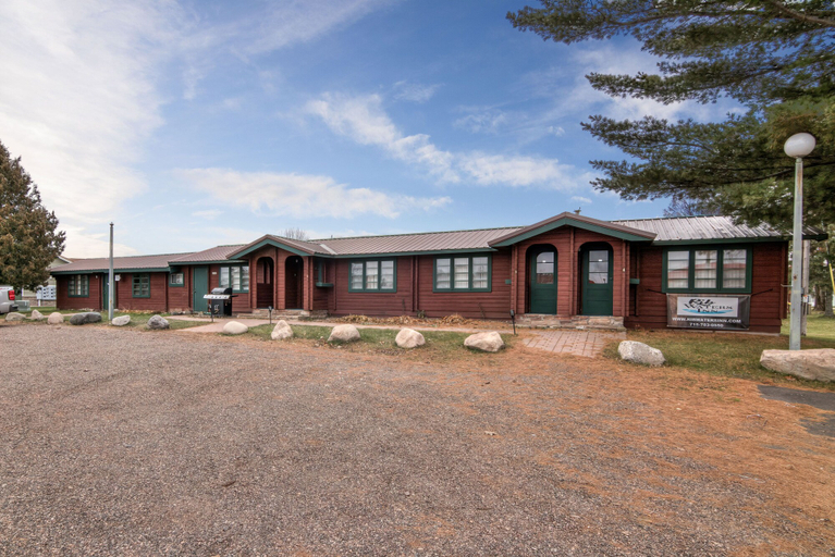 Exterior & Views 2, Rib Waters Inn, Taylor