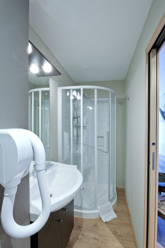 Bathroom 4, Hotel Club Marina Viva, Corse-du-Sud