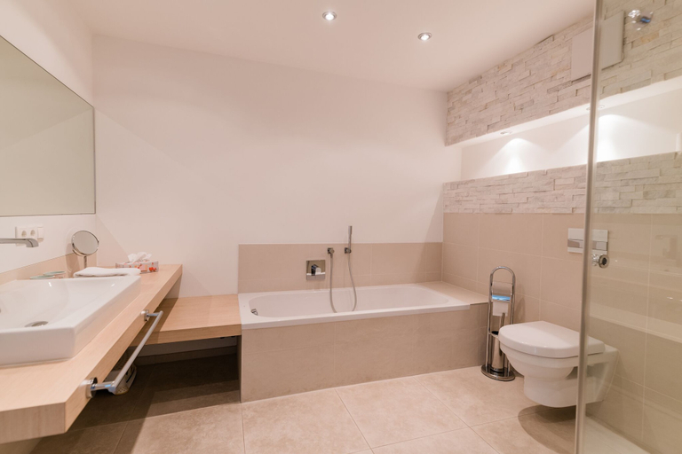 Bathroom 3, Belle Maison - Das kleine Hotel, Main-Tauber-Kreis