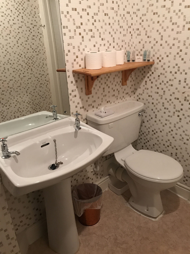 Bathroom 4, The Grapes Hotel, Scottish Borders