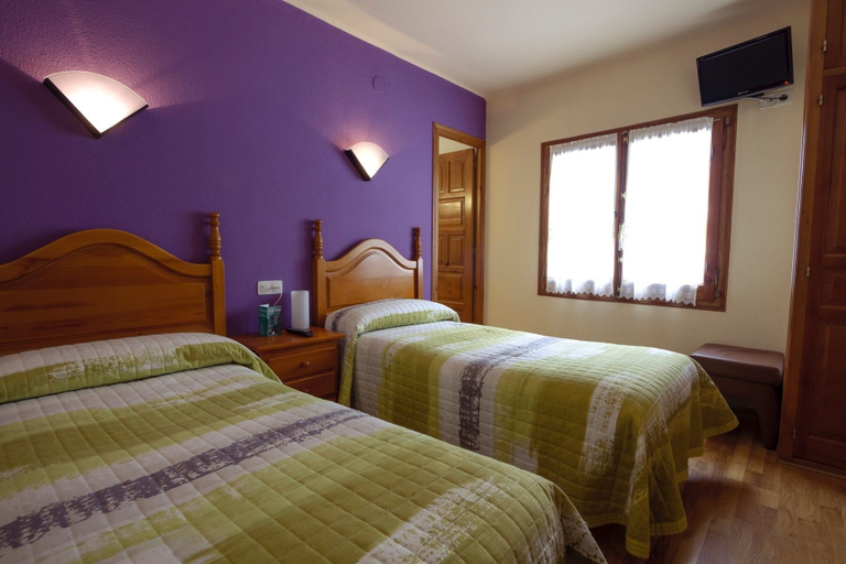 Bedroom 4, Hotel Farré d'Avall, Lleida
