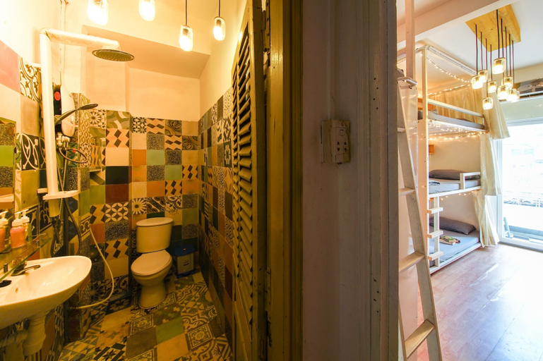 Bathroom 5, Vietdream Hostel - Adult Only, District 1
