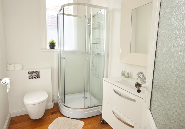 Bathroom 3, Casa Apartments, Reykjavík