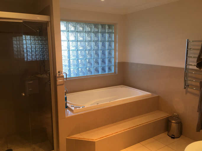 Bathroom 3, OceanScape Luxury Beachfront Villas, Nambucca
