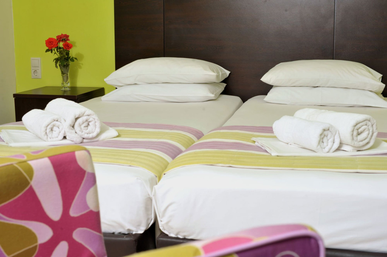 Bedroom 3, Island Beach Resort - Adults Only, Ionian Islands