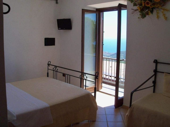 Bedroom 3, Agriturismo Le Agavi, Salerno