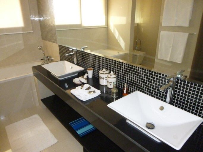 Bathroom 4, Villa Firdaous, Marrakech