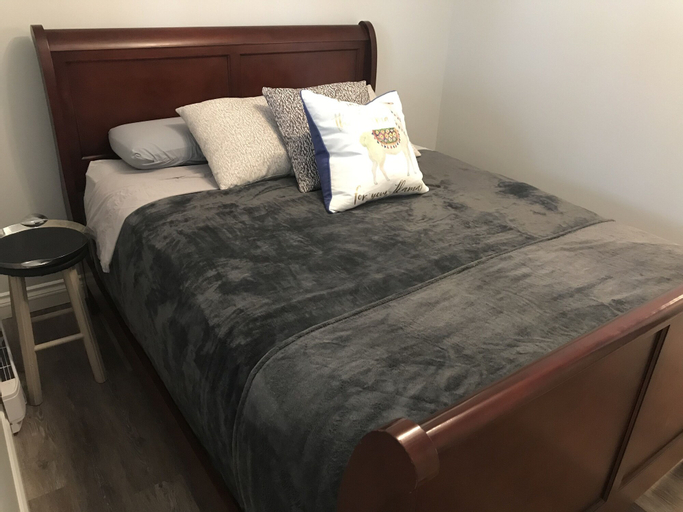 Bedroom 3, Esther's Place-Carleton Place Downtn Apt, Lanark