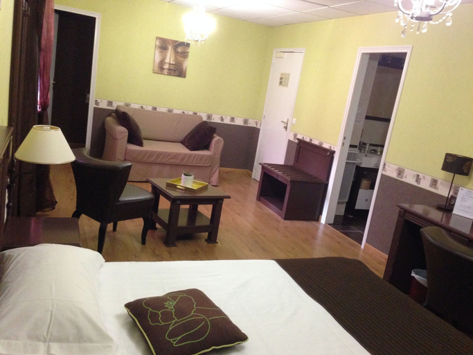 Bedroom 3, Hôtel HAPY, Yvelines