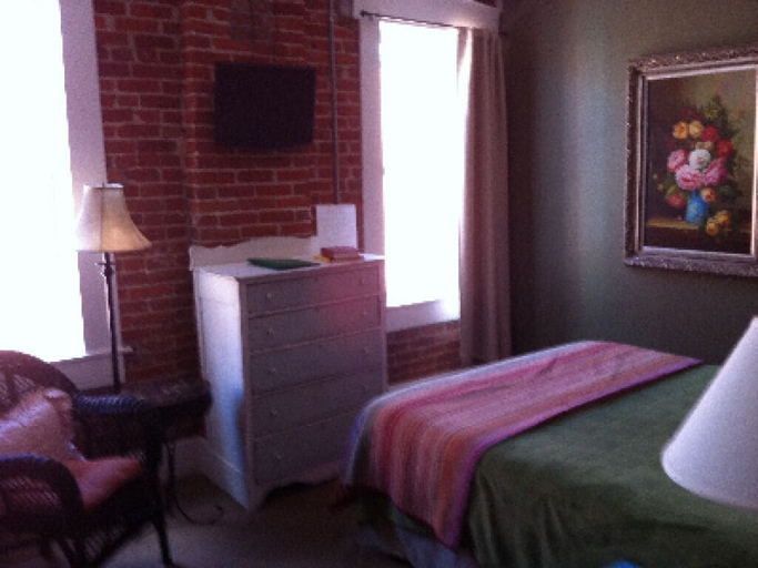 Bedroom 3, William Watson Hotel, Pike