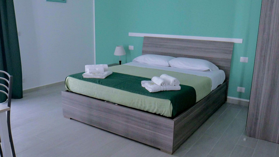 Bedroom 3, Naxos Laguna Beach, Messina