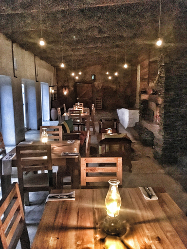 Food & Drinks 4, De Kombuys Estate, Eden