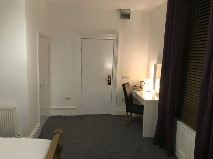 Bedroom 2, The Dalbury and Palmer, Sheffield