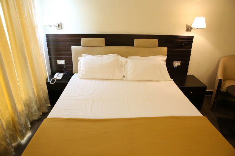 Bedroom 3, Hotel La Castle, Chennai