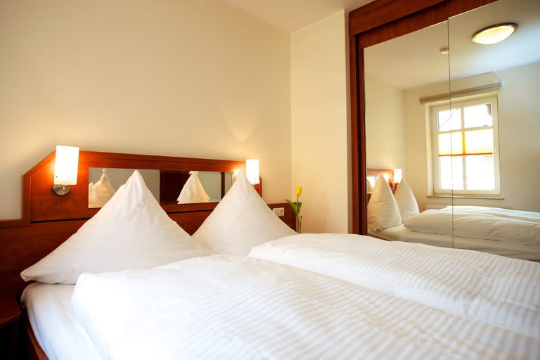 Bedroom 5, Aparthotel Museumshof, Ostholstein