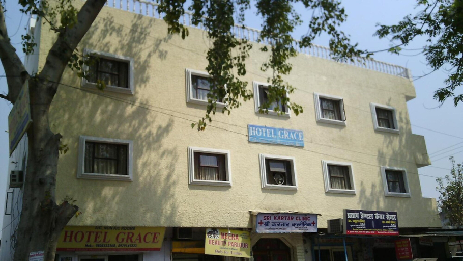 Exterior & Views 2, Hotel Grace Agra, Agra