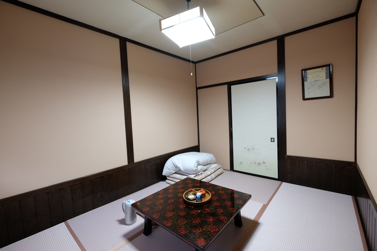 Bedroom 3, Ryoso Tsuyukusa, Takayama
