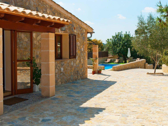 Exterior & Views, Villa Son Fe Alcudia with pool bbq wifi, Baleares