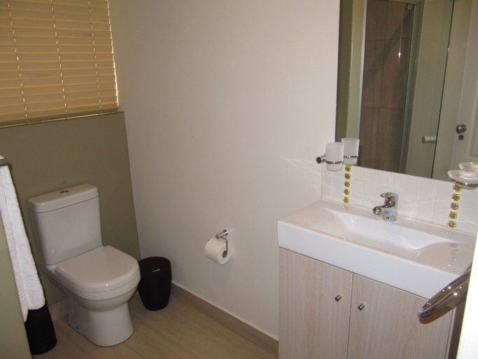 Bathroom 3, The Haystack on Homestead, City of Johannesburg