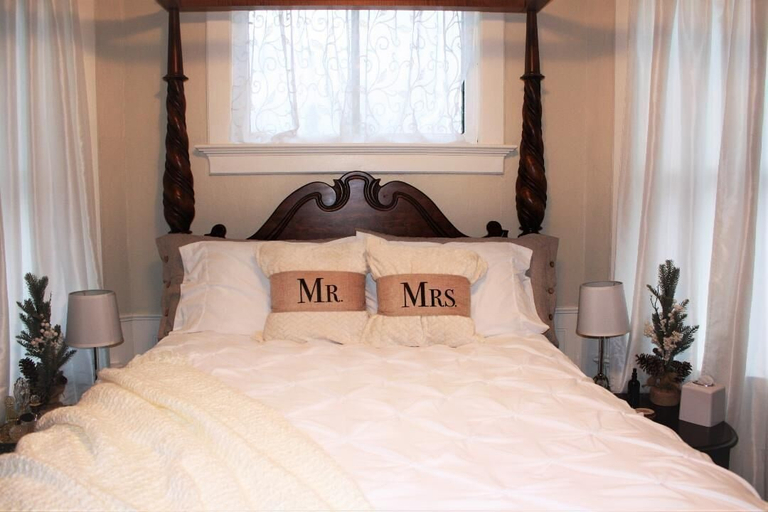 Bedroom 4, The Katherine Holle House, Jefferson