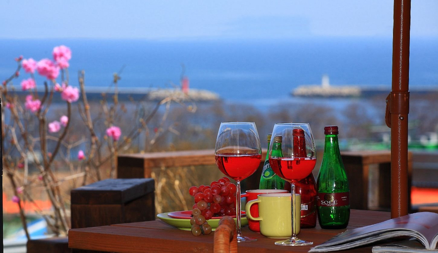 Food & Drinks 5, Bluesean Pension, Namhae