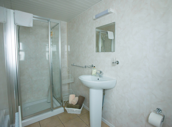 Bathroom 3, Cul-Erg House & Kitchen, Causeway Coast and Glens