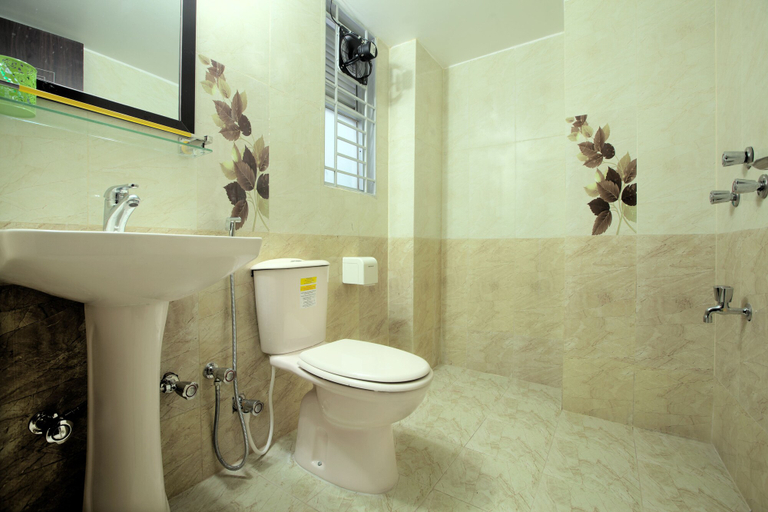 Bathroom 5, Hotel Elaf International, Cox's Bazar