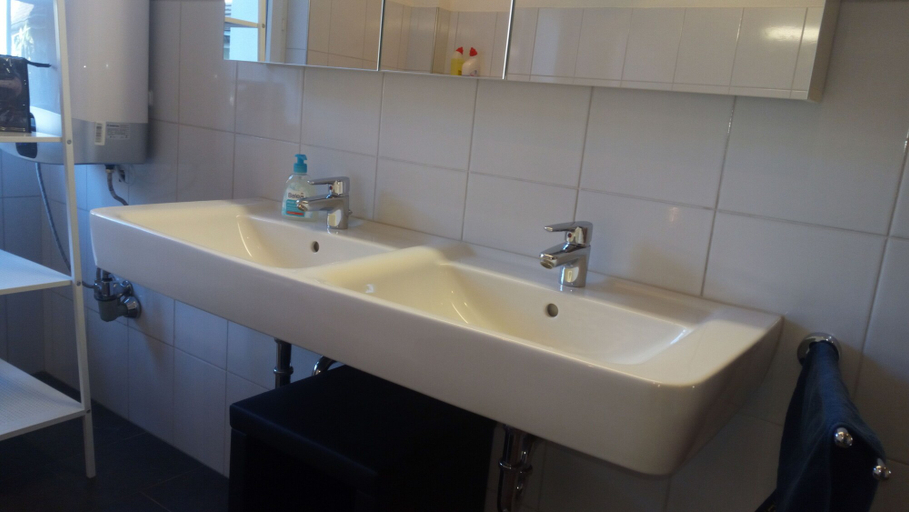 Bathroom 3, 3 Bedroom Apartment at Lake Constance, Arbon