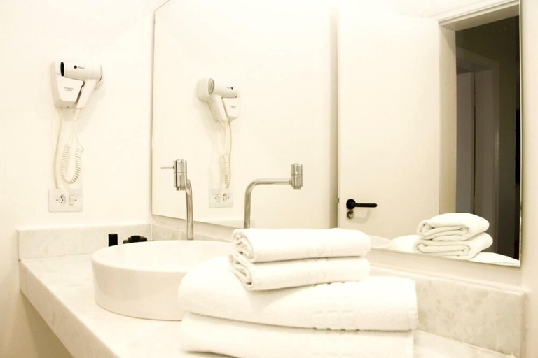Bathroom 4, Pousada Larimor, São Sebastião