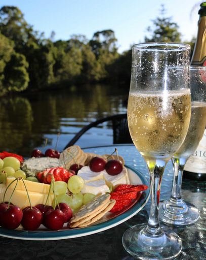 Food & Drinks 6