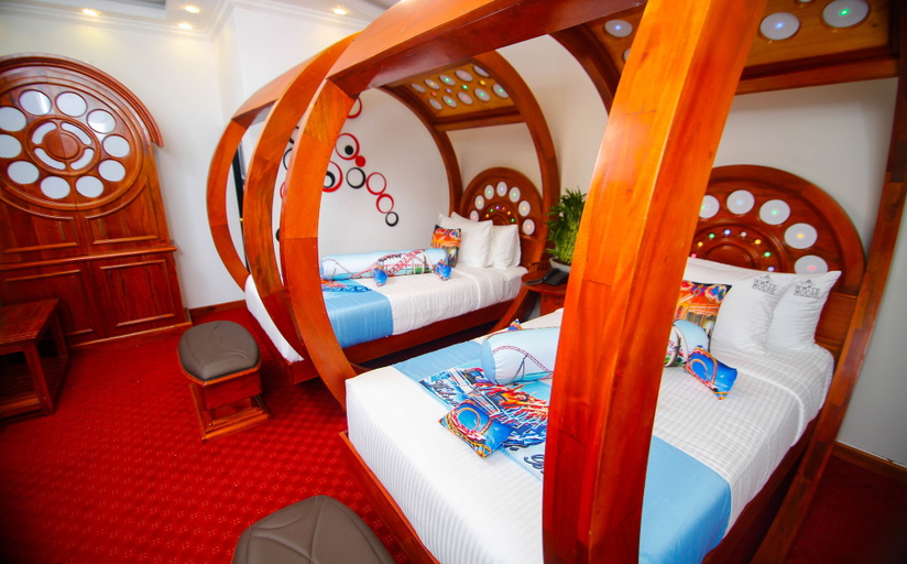 Bedroom 4, Hotel White House, N. Palatha East