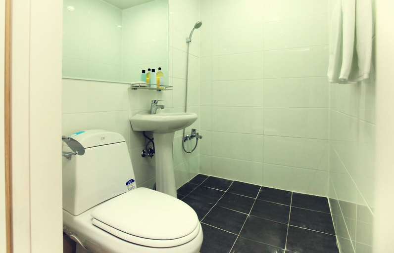 Bathroom, Planttrees House, Pyeongchang