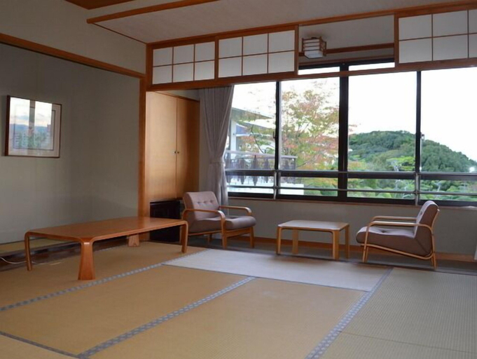 Others 3, Hamayu Kuroshio Sanso, Shirahama