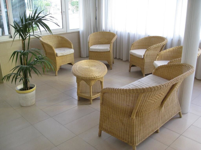Others 4, Villa Edda, Rimini